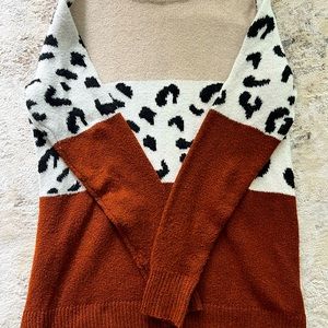 Pink Clover women’s camel/black leopard print color block sweater